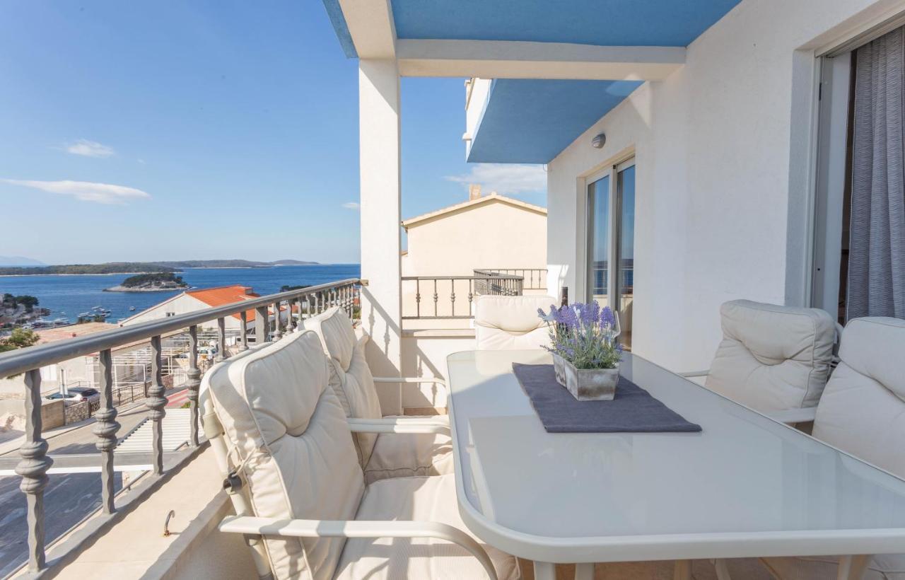 Apartment Tasina Đảo Hvar Ngoại thất bức ảnh