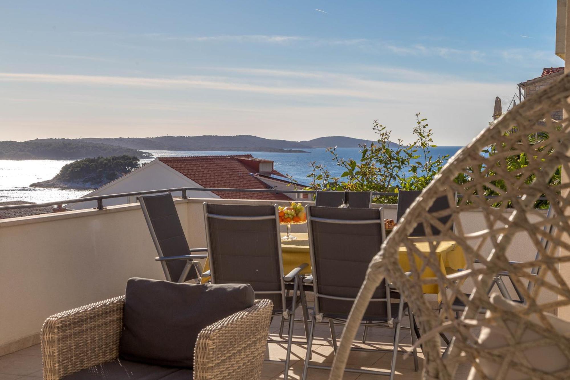 Apartment Tasina Đảo Hvar Ngoại thất bức ảnh